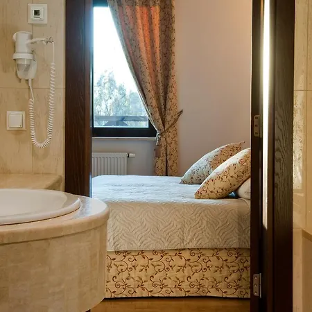 Dr Irena Eris Wzgorza Dylewskie - Siedliska 바이소카 비스