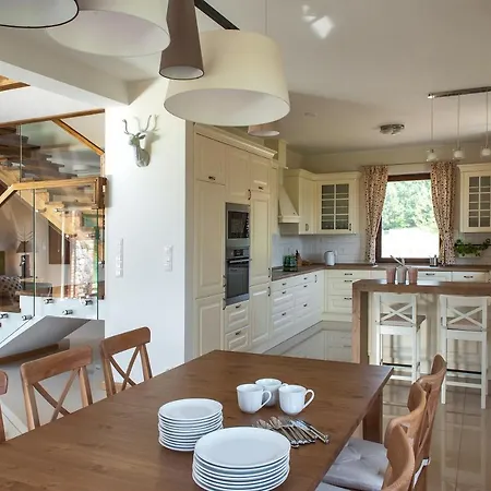 Dr Irena Eris Wzgorza Dylewskie - Siedliska 바이소카 비스