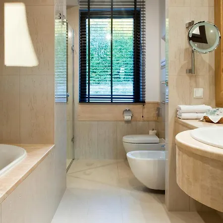 Villa Dr Irena Eris Wzgorza Dylewskie - Siedliska Wysoka Wieś