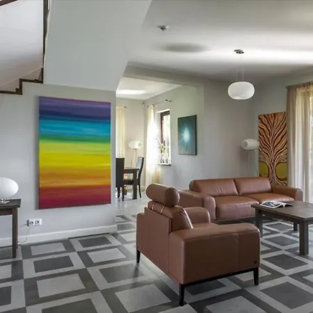 Villa Dr Irena Eris Wzgorza Dylewskie - Siedliska *