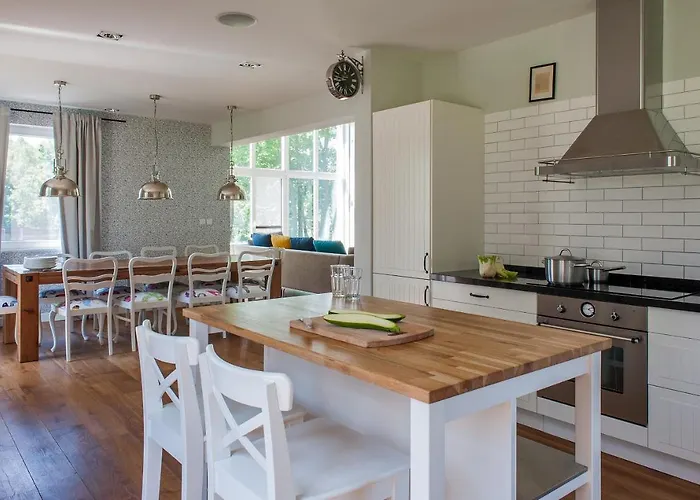 Villa Dr Irena Eris Wzgorza Dylewskie - Siedliska *