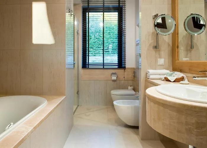 Villa Dr Irena Eris Wzgorza Dylewskie - Siedliska Wysoka Wies